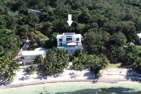 Beachfront Home in Crawfish Rock